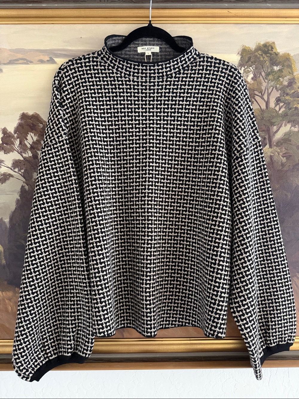Max Studio London Micro Houndstooth Black and White Textured Sweater Size L